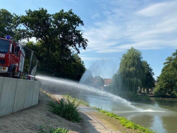 Schermbeck: Feuerwehr rettet Fische