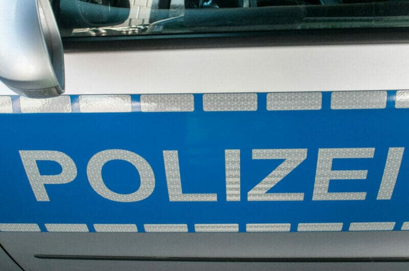 Gelsenkirchen: 29-Jähriger bedroht Polizeibeamte mit einem Fahrrad