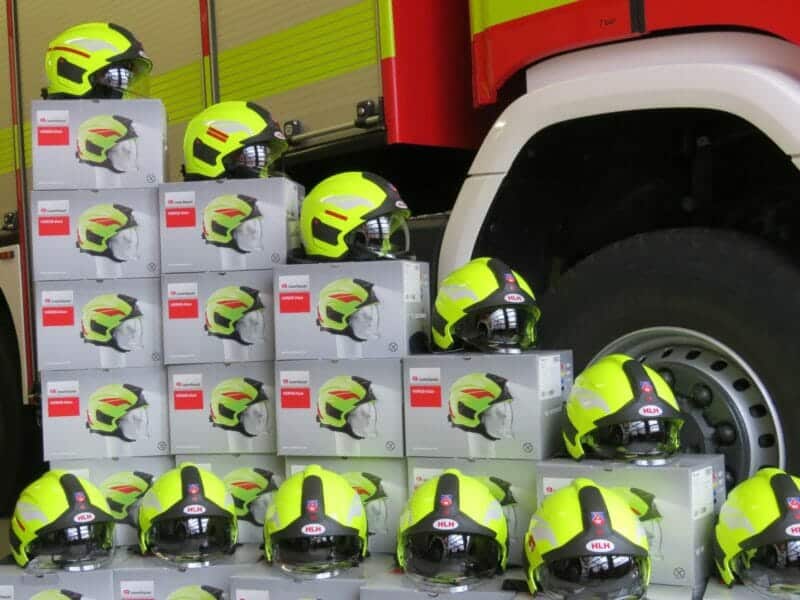 Heiligenhaus: 100 neue Schutzhelme für die Feuerwehr