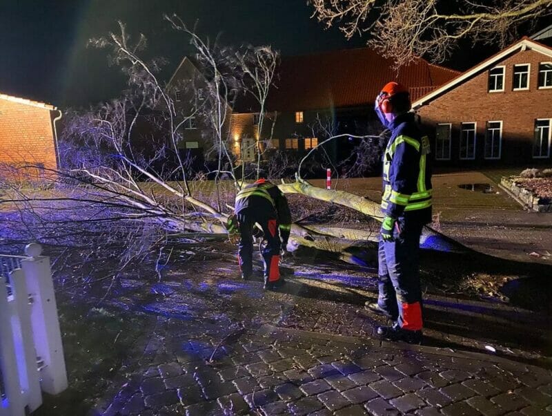 Soest: Feuerwehren im Dauereinsatz