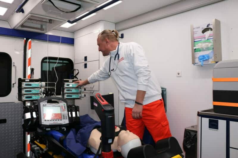 Bremerhaven: Rettungsdienst verlegt 26 Patientinnen zurück zum AMEOS Klinikum Mitte
