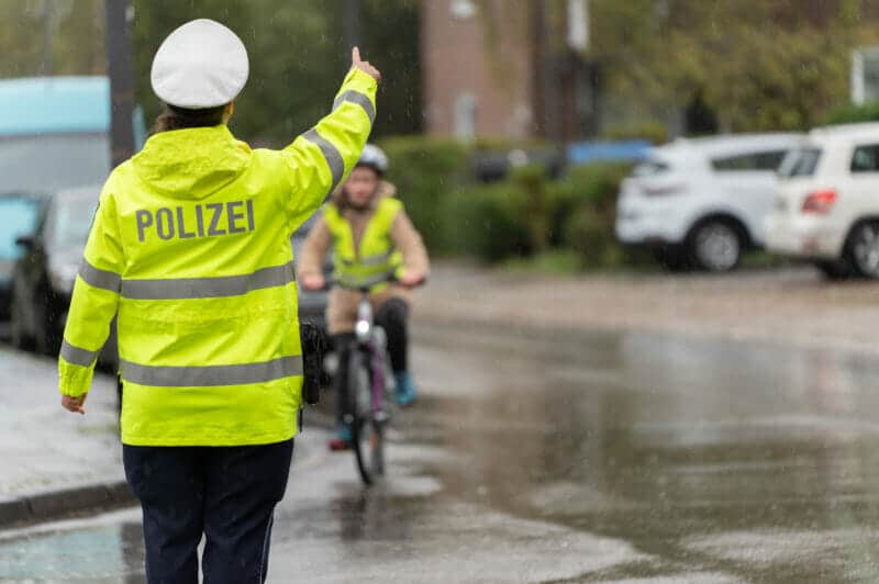 Aachen: Schüler in Eilendorf absolvieren bewährtes Fahrradtraining - Feuerwehrpresse.biz