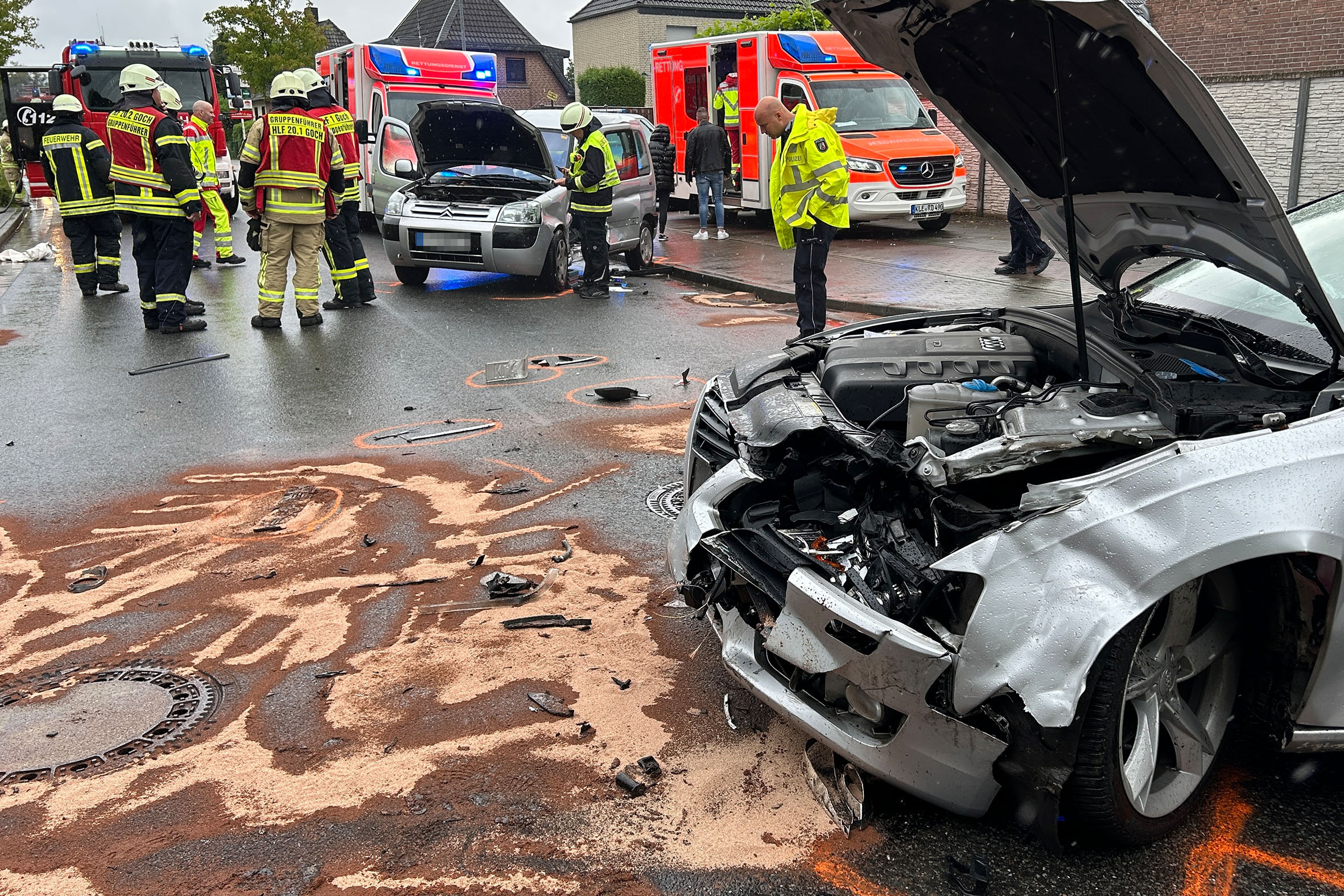 Goch: Zwei Menschen nach Verkehrsunfall verletzt