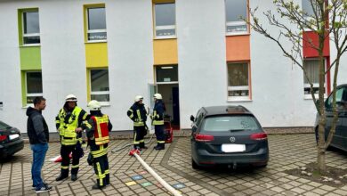 Lennestadt: Gemeldeter Kellerbrand in Bilsteiner Grundschule
