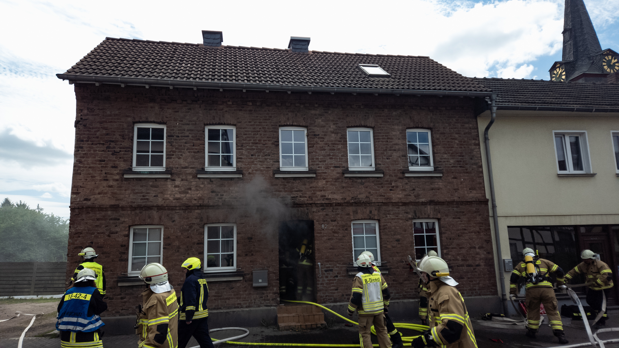 Wachtberg: Gebäudebrand in Adendorf