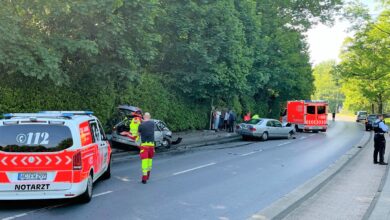 Aachen: Zwei Schwerverletzte bei Verkehrsunfall