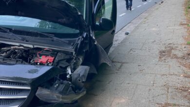 Hattingen: Zwei Verletzte nach Verkehrsunfall zwischen zwei PKW