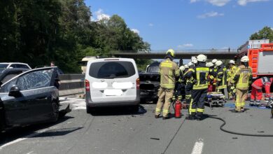 Ratingen: Verkehrsunfall mit mehreren Verletzten